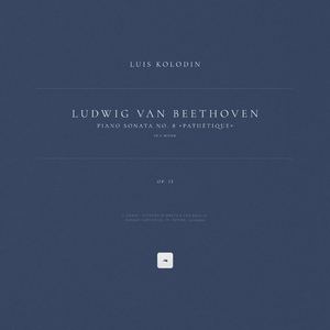 他含着她的花蒂猛吸
